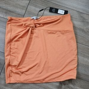 Fashion Nova Skirt NWT L